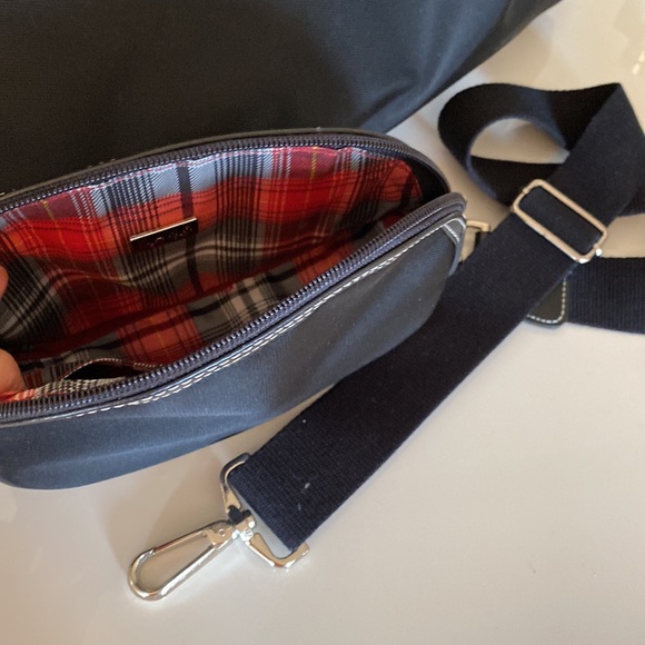 Maxx New York travel/overnight Bag - Picture 6 of 12